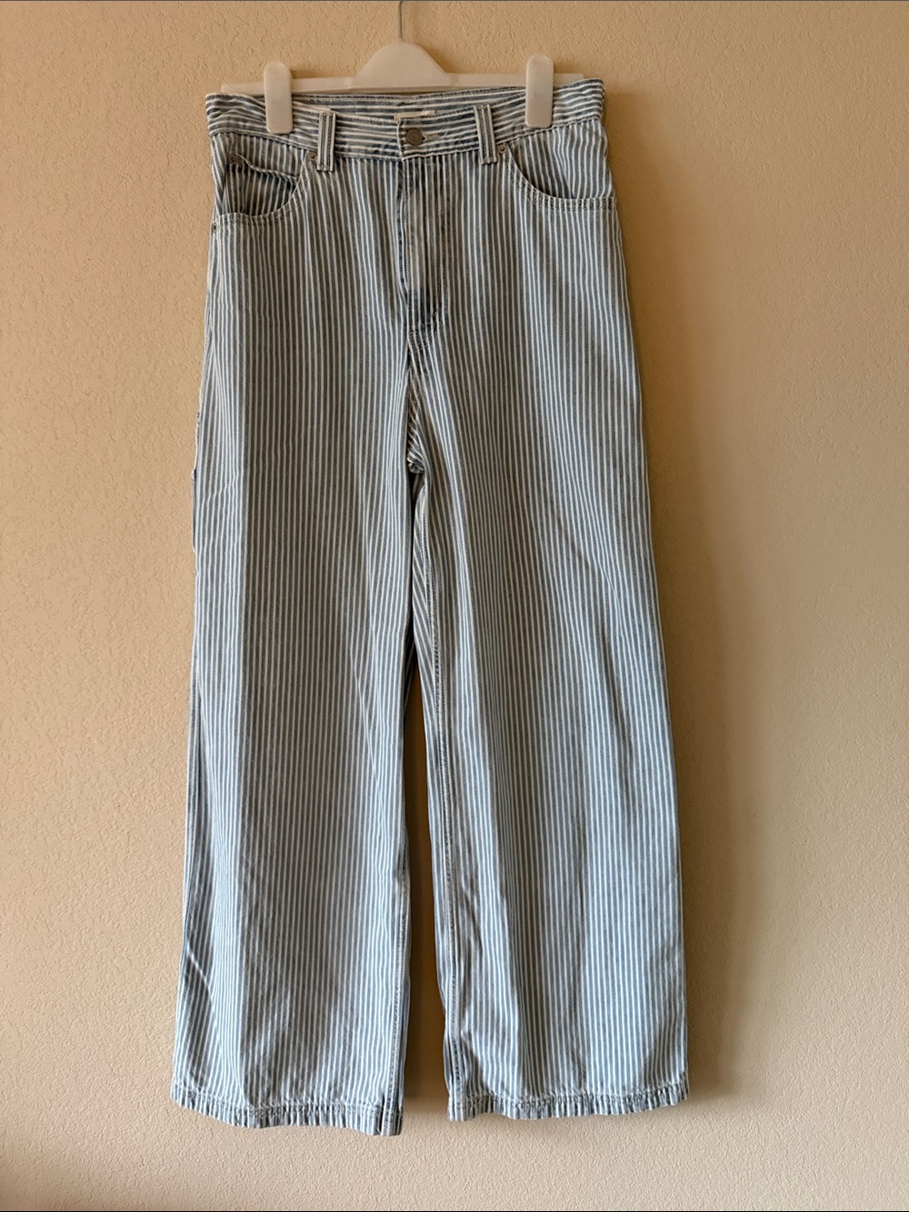Levi's Women's Wide-Leg Striped Jeans in Light Blue & White
